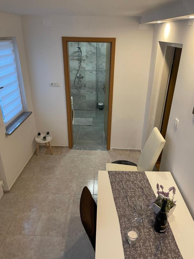 Apartma Lavanda Capodistria Esterno foto